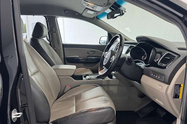 2016 Kia Carnival Platinum YP