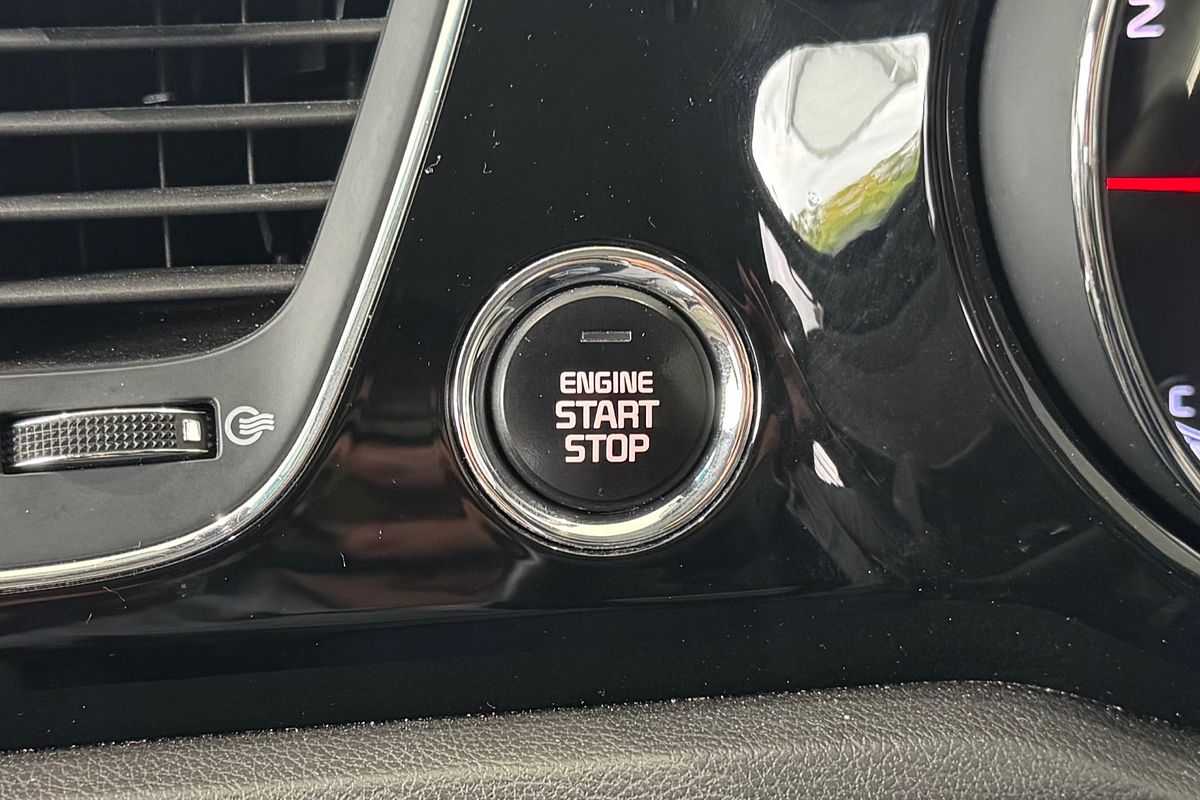 2016 Kia Carnival Platinum YP