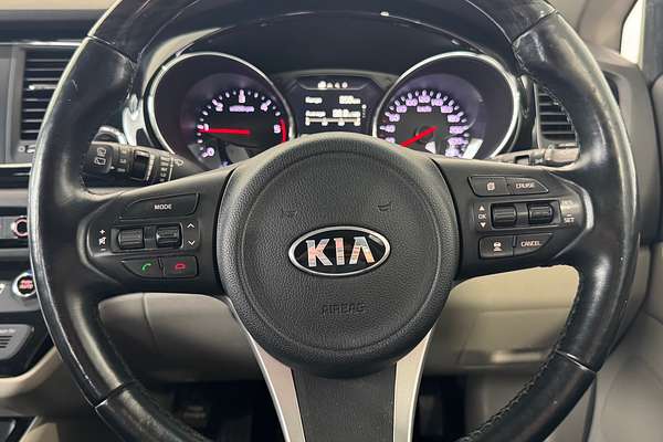 2016 Kia Carnival Platinum YP