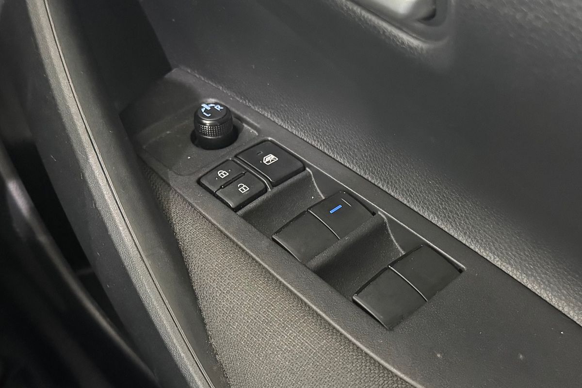 2020 Toyota Corolla SX MZEA12R