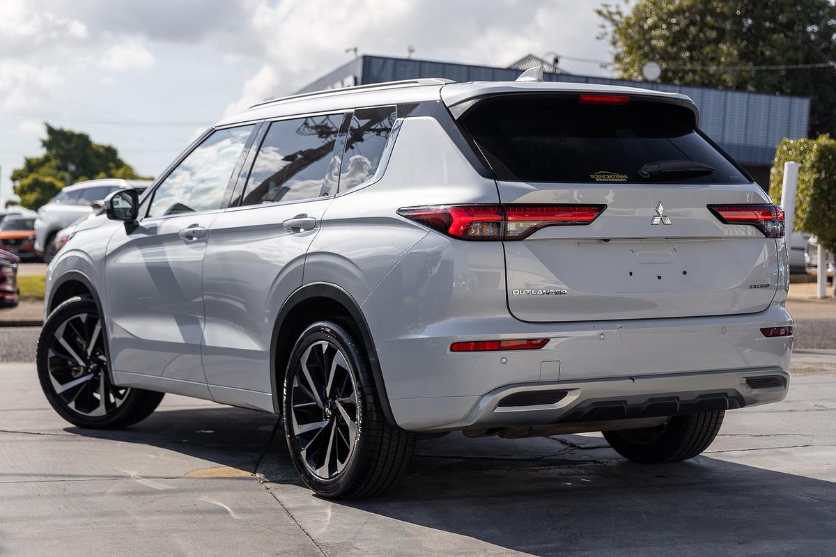 2022 Mitsubishi Outlander Exceed ZM