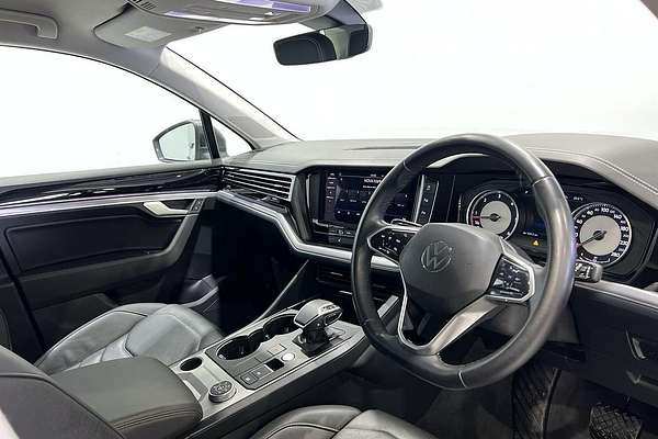 2022 Volkswagen Touareg 170TDI CR