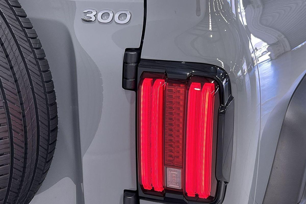 2025 GWM Tank 300 Ultra Hybrid P01