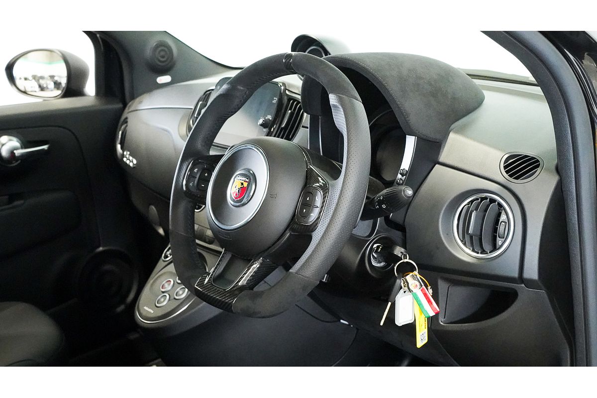 2024 Abarth 695 Competizione