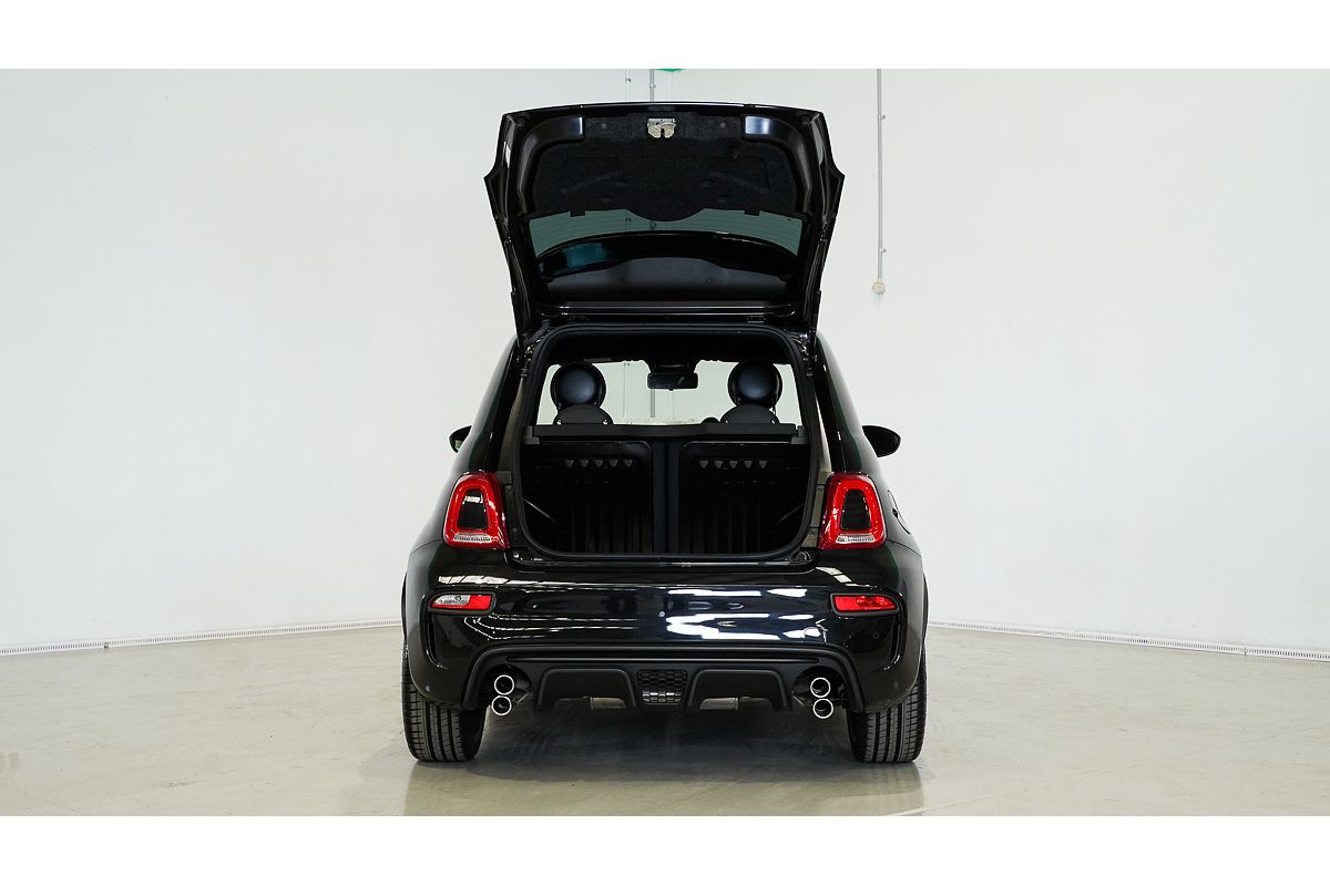 2024 Abarth 695 Competizione