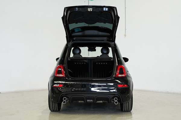2024 Abarth 695 Competizione