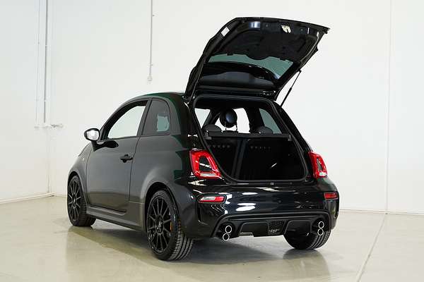 2024 Abarth 695 Competizione