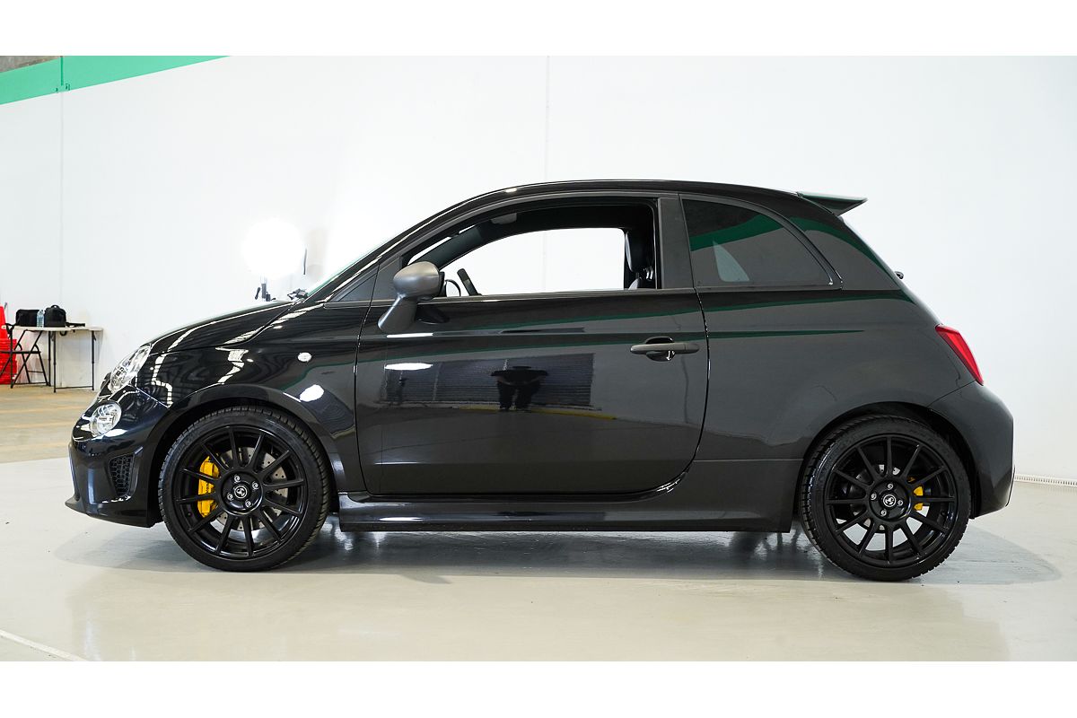 2024 Abarth 695 Competizione