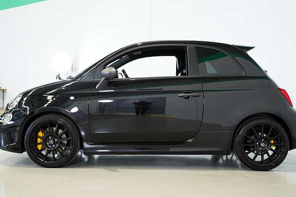 2024 Abarth 695 Competizione