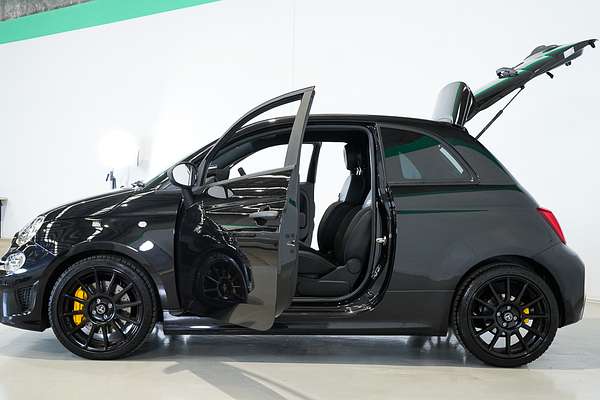 2024 Abarth 695 Competizione