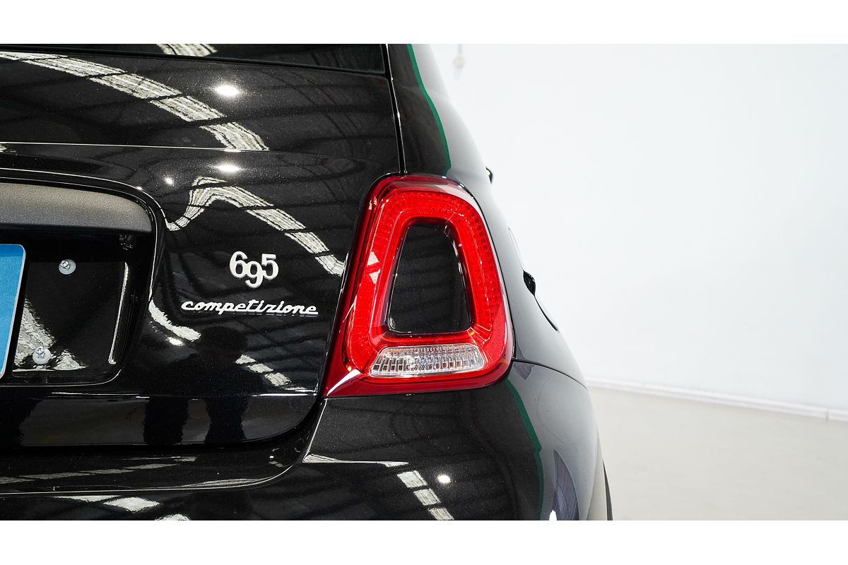 2024 Abarth 695 Competizione