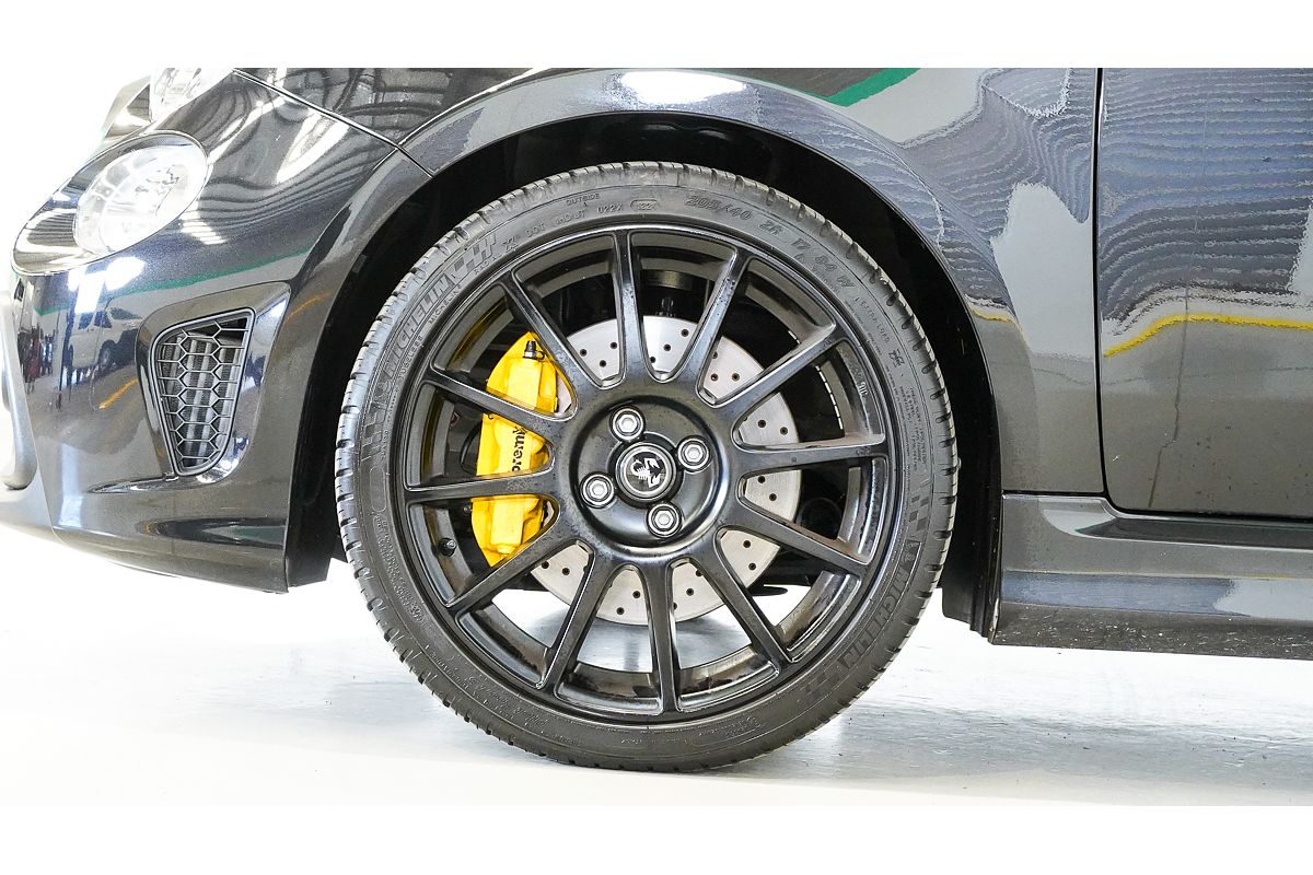 2024 Abarth 695 Competizione