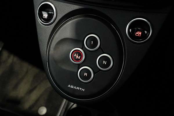 2024 Abarth 695 Competizione