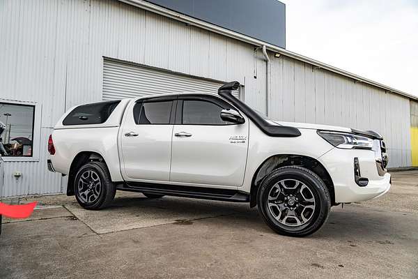 2022 Toyota Hilux SR5 GUN126R 4X4