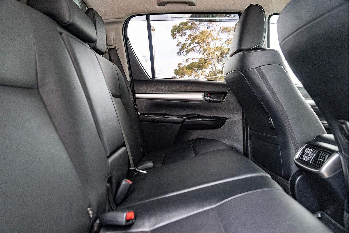 2022 Toyota Hilux SR5 GUN126R 4X4