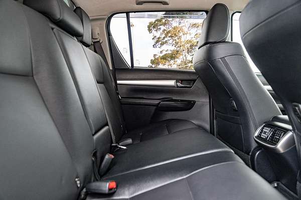 2022 Toyota Hilux SR5 GUN126R 4X4