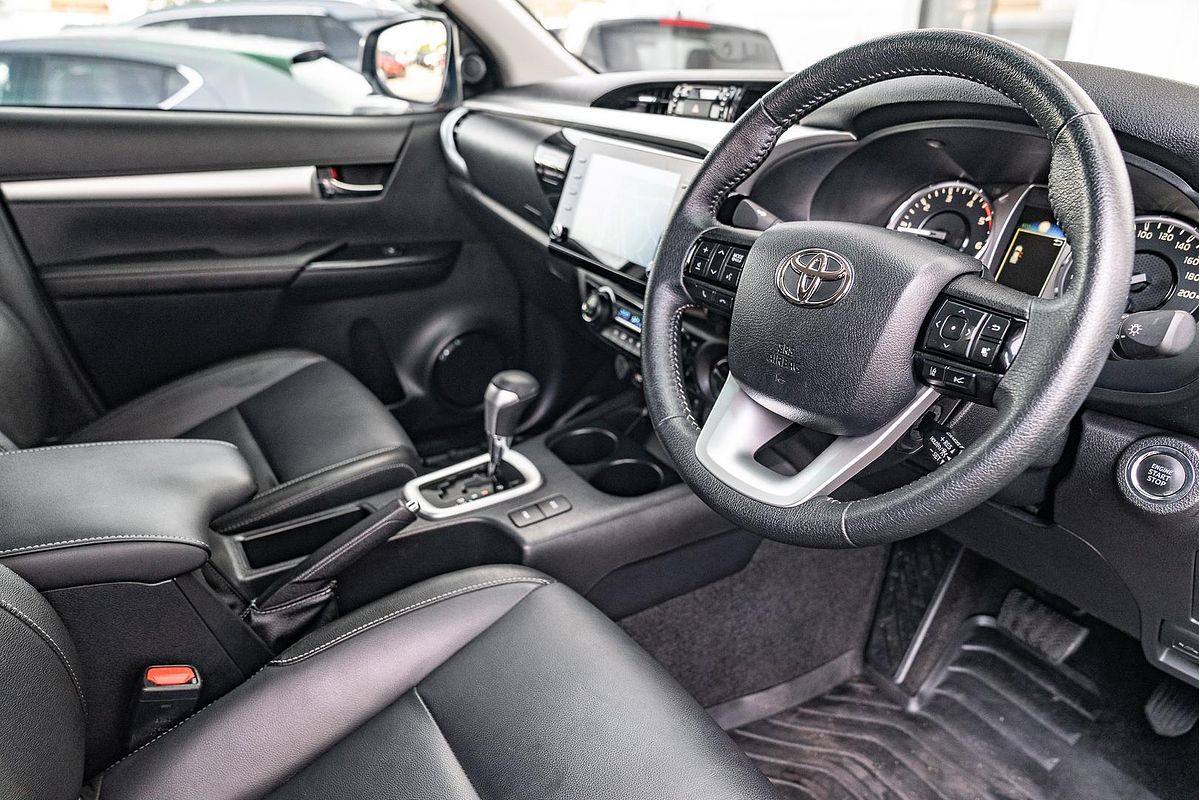 2022 Toyota Hilux SR5 GUN126R 4X4