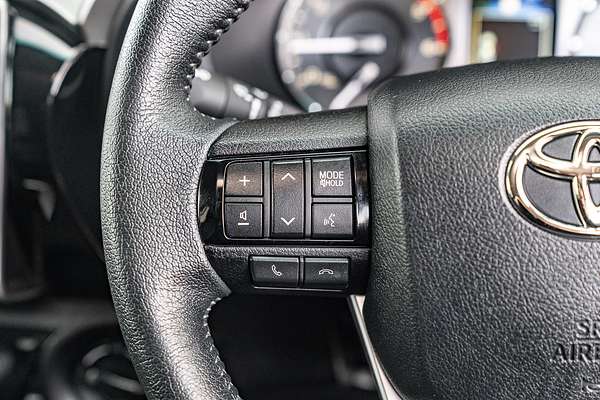 2022 Toyota Hilux SR5 GUN126R 4X4