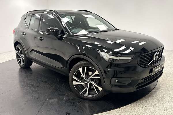 2018 Volvo XC40 T5 R-Design