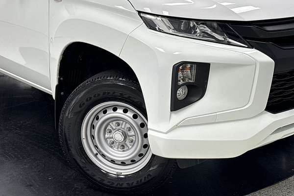 2018 Mitsubishi Triton GLX MR 4X4