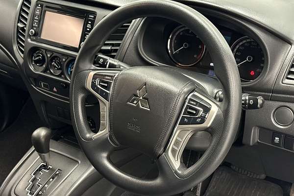 2018 Mitsubishi Triton GLX MR 4X4