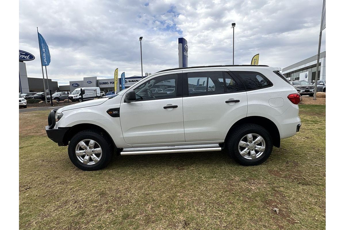 2016 Ford Everest Ambiente UA 3.2L