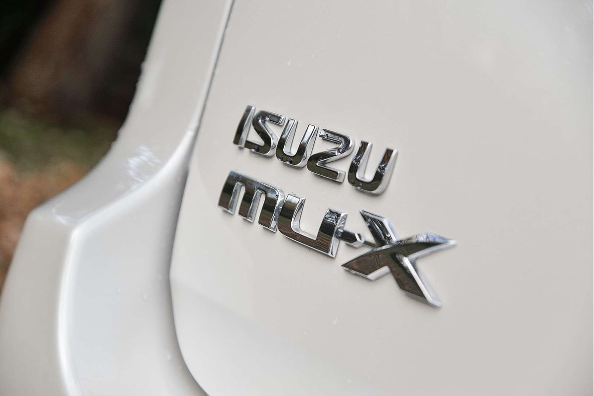 2018 Isuzu MU-X LS-M