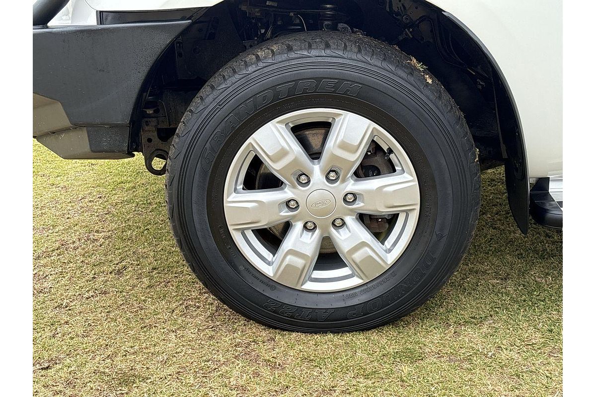 2016 Ford Everest Ambiente UA 3.2L