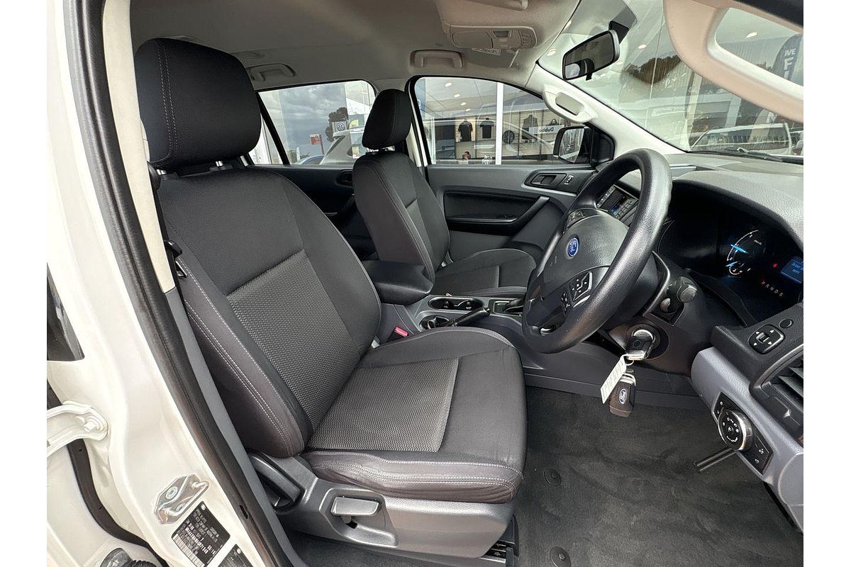 2016 Ford Everest Ambiente UA 3.2L