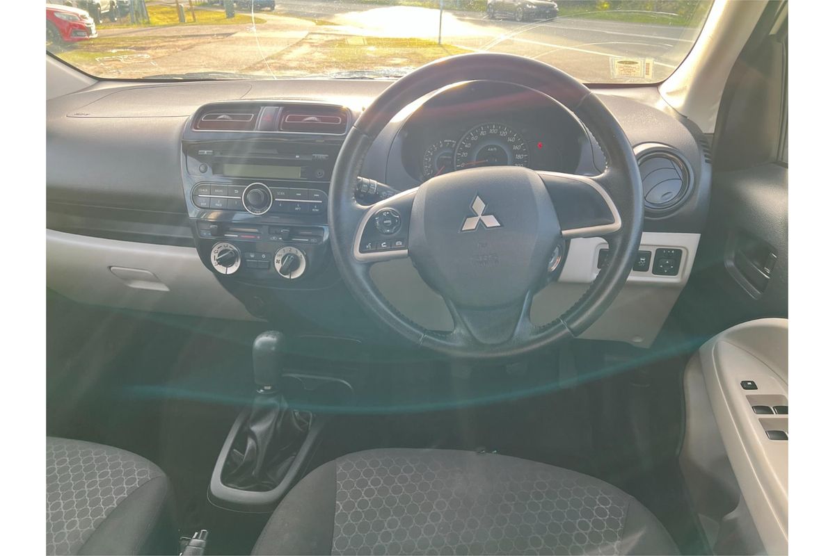 2013 Mitsubishi Mirage ES LA