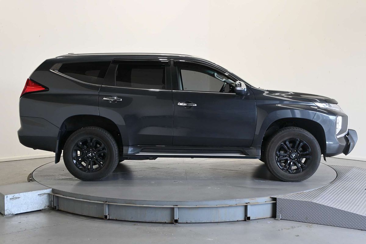 2023 Mitsubishi Pajero Sport GLX QF