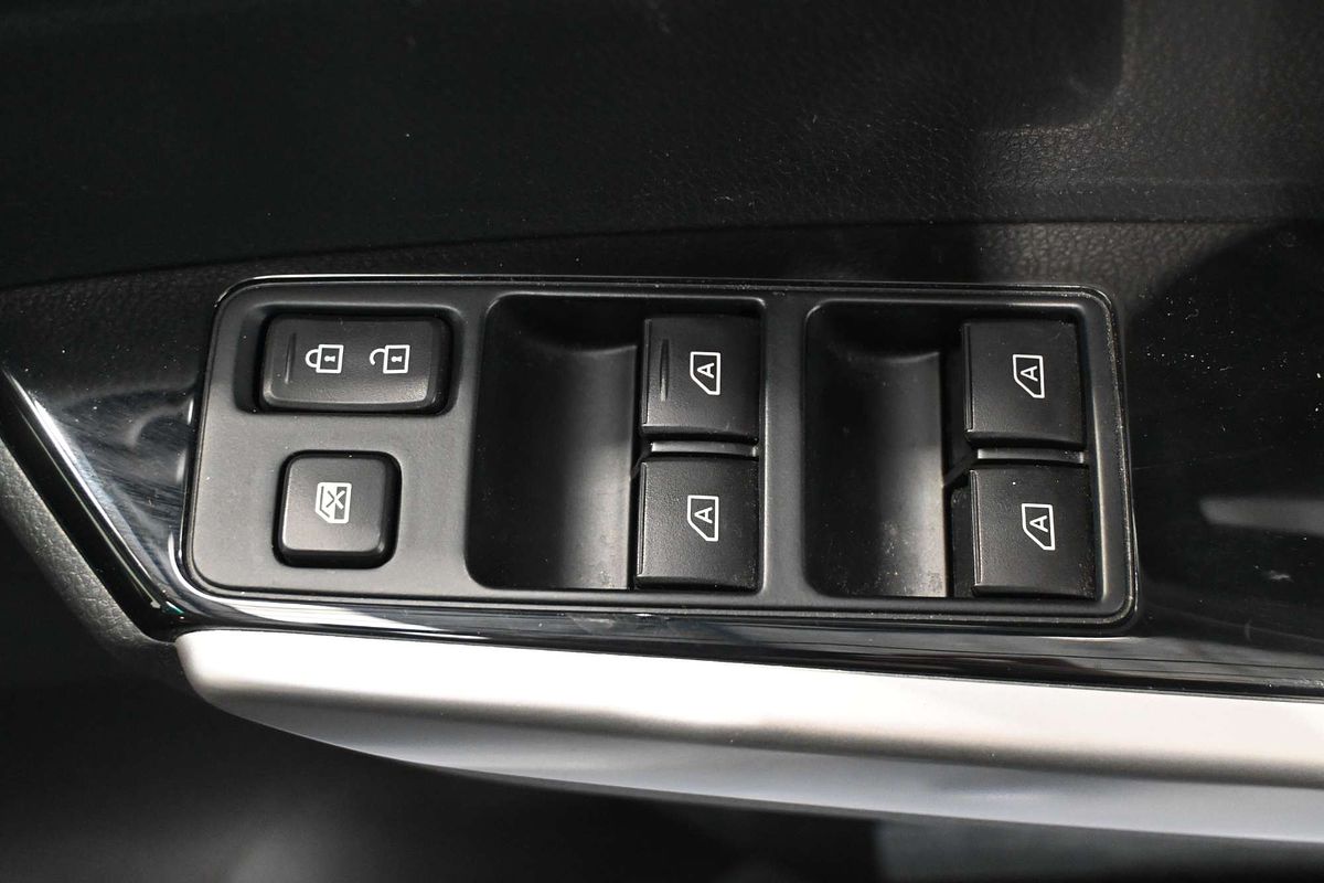 2023 Mitsubishi Pajero Sport GLX QF