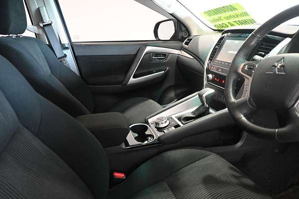 2023 Mitsubishi Pajero Sport GLX QF