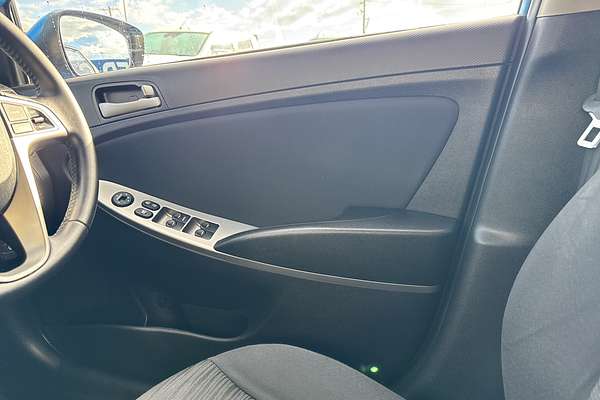 2019 Hyundai Accent Sport RB6