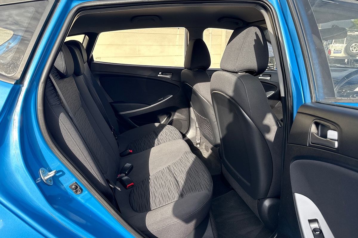 2019 Hyundai Accent Sport RB6