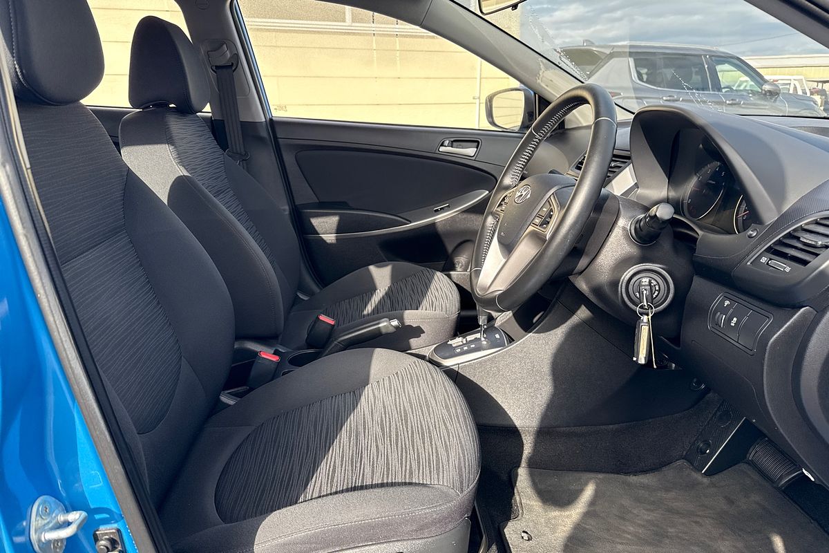 2019 Hyundai Accent Sport RB6