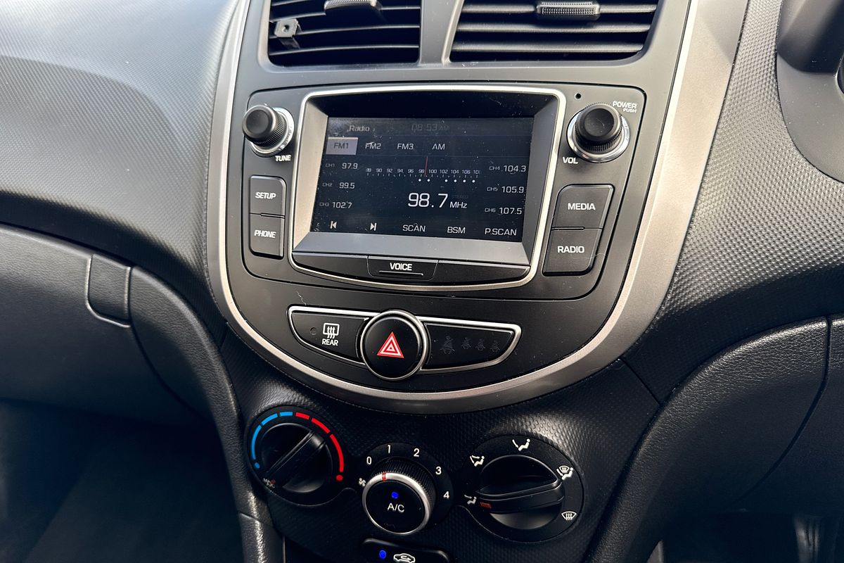2019 Hyundai Accent Sport RB6