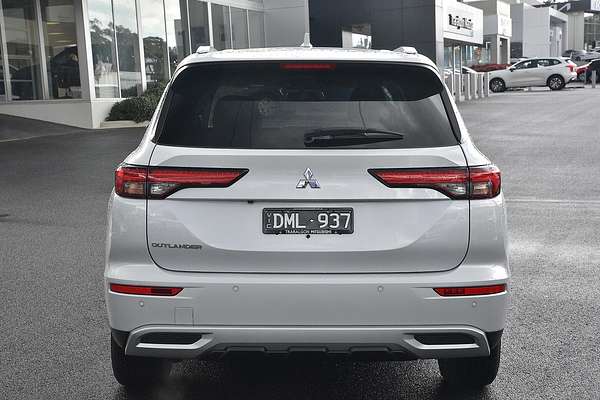 2025 Mitsubishi Outlander LS ZM