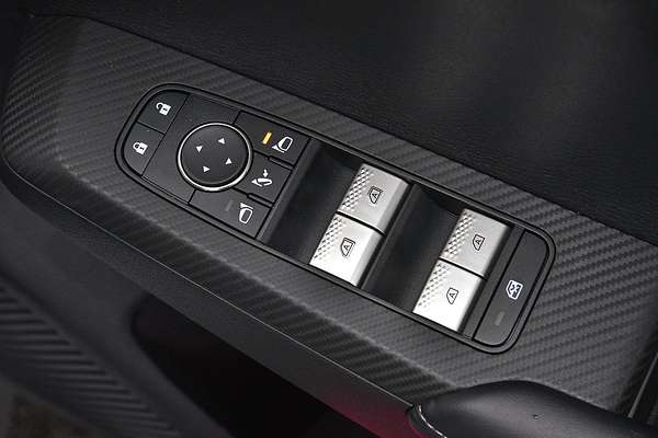 2025 Mitsubishi Outlander LS ZM
