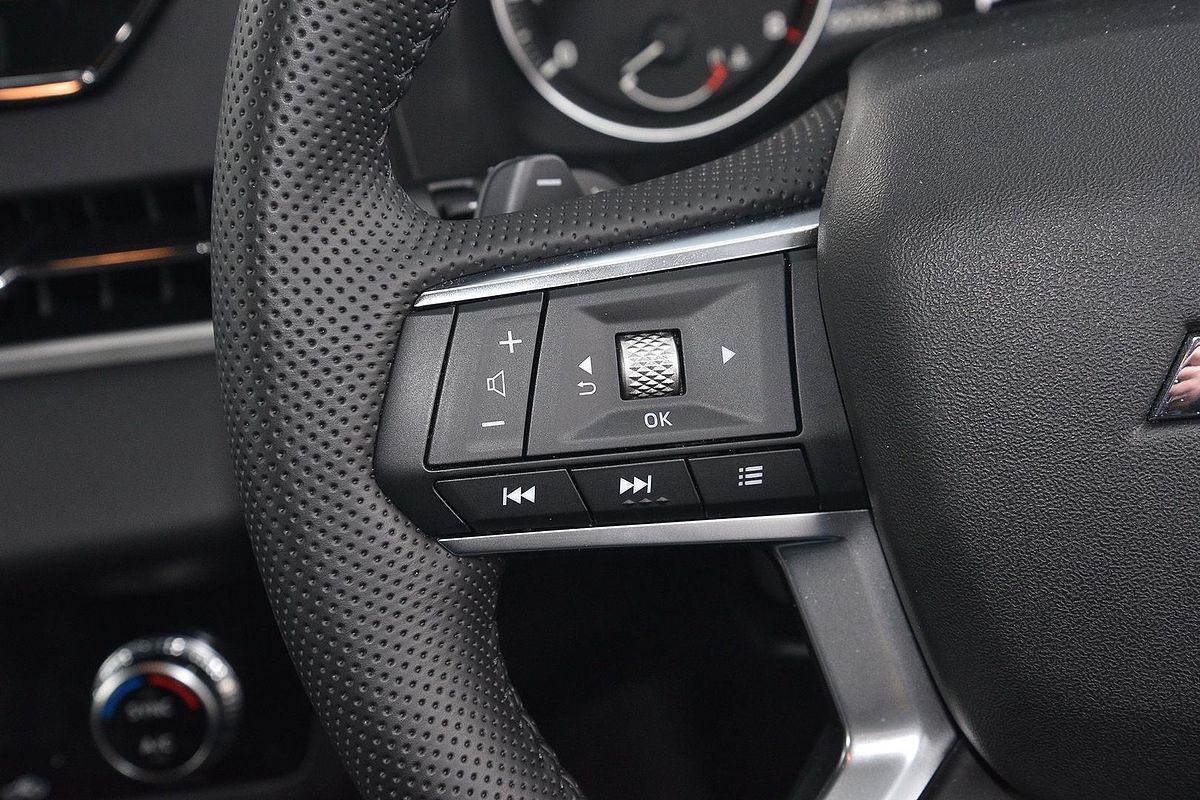 2025 Mitsubishi Outlander LS ZM
