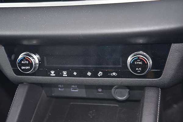 2025 Mitsubishi Outlander LS ZM