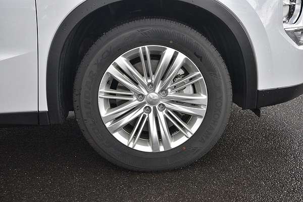 2025 Mitsubishi Outlander LS ZM