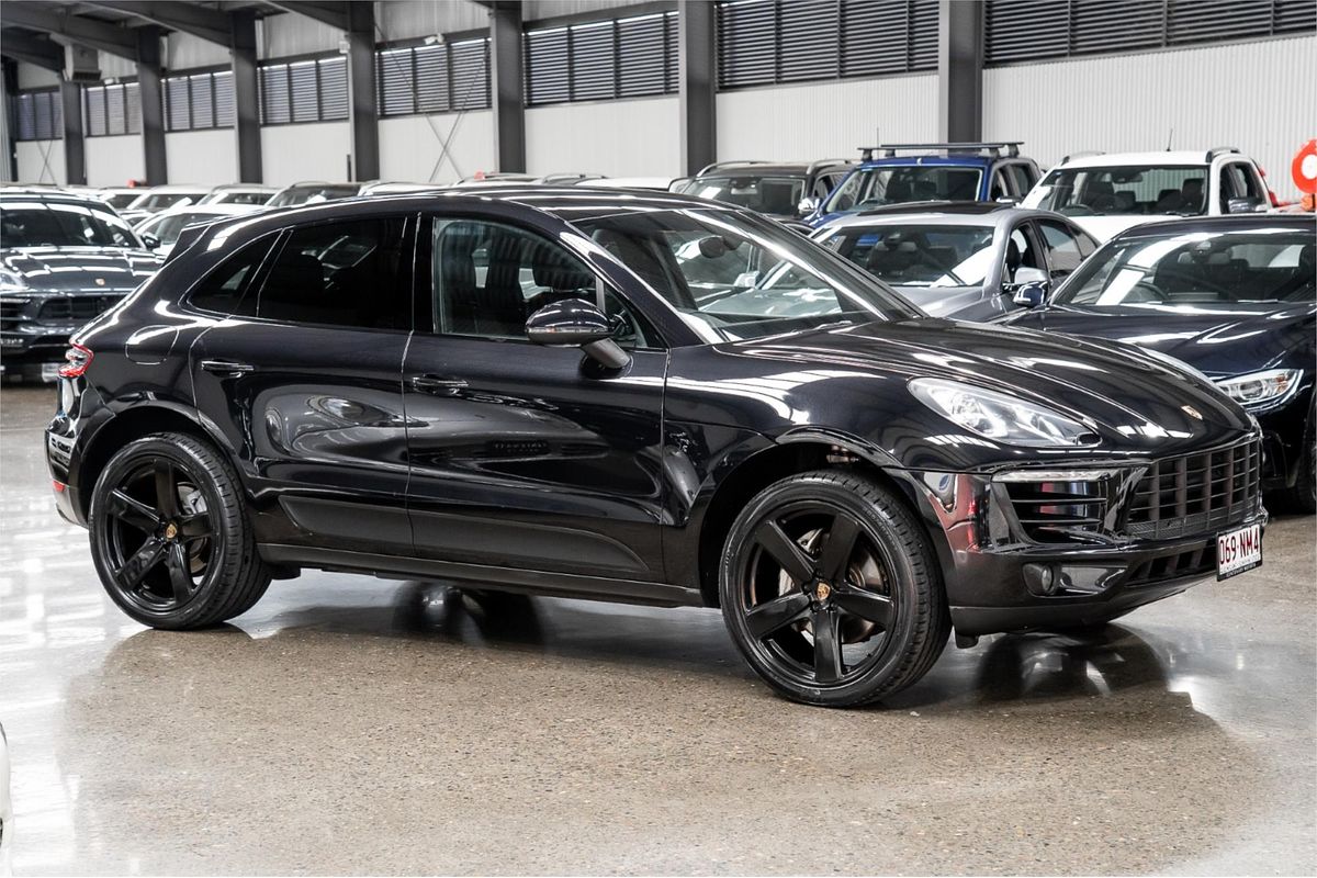 2015 Porsche Macan S 95B