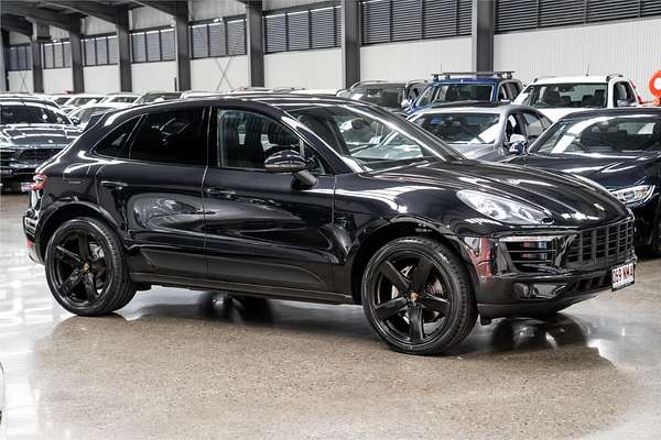 2015 Porsche Macan S 95B