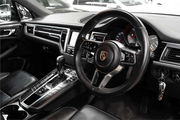 2015 Porsche Macan S 95B