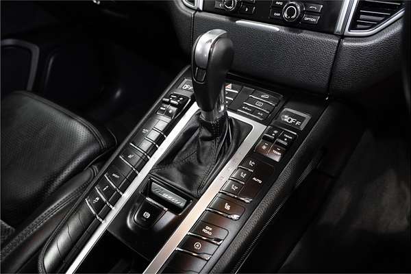 2015 Porsche Macan S 95B