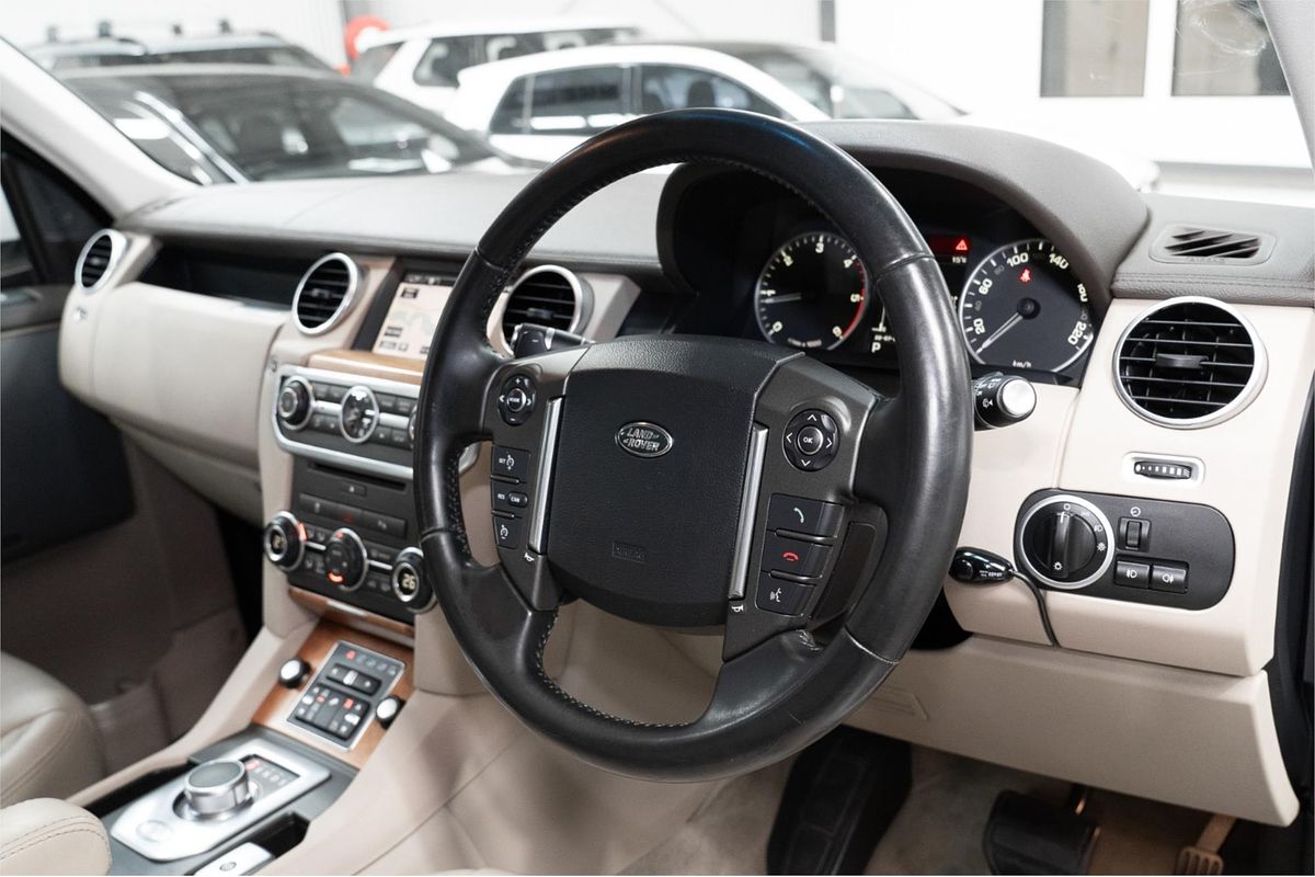 2015 Land Rover Discovery SDV6 HSE Series 4