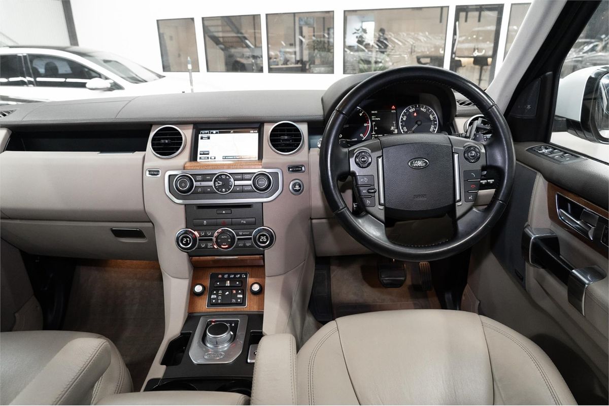 2015 Land Rover Discovery SDV6 HSE Series 4