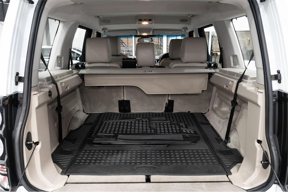 2015 Land Rover Discovery SDV6 HSE Series 4