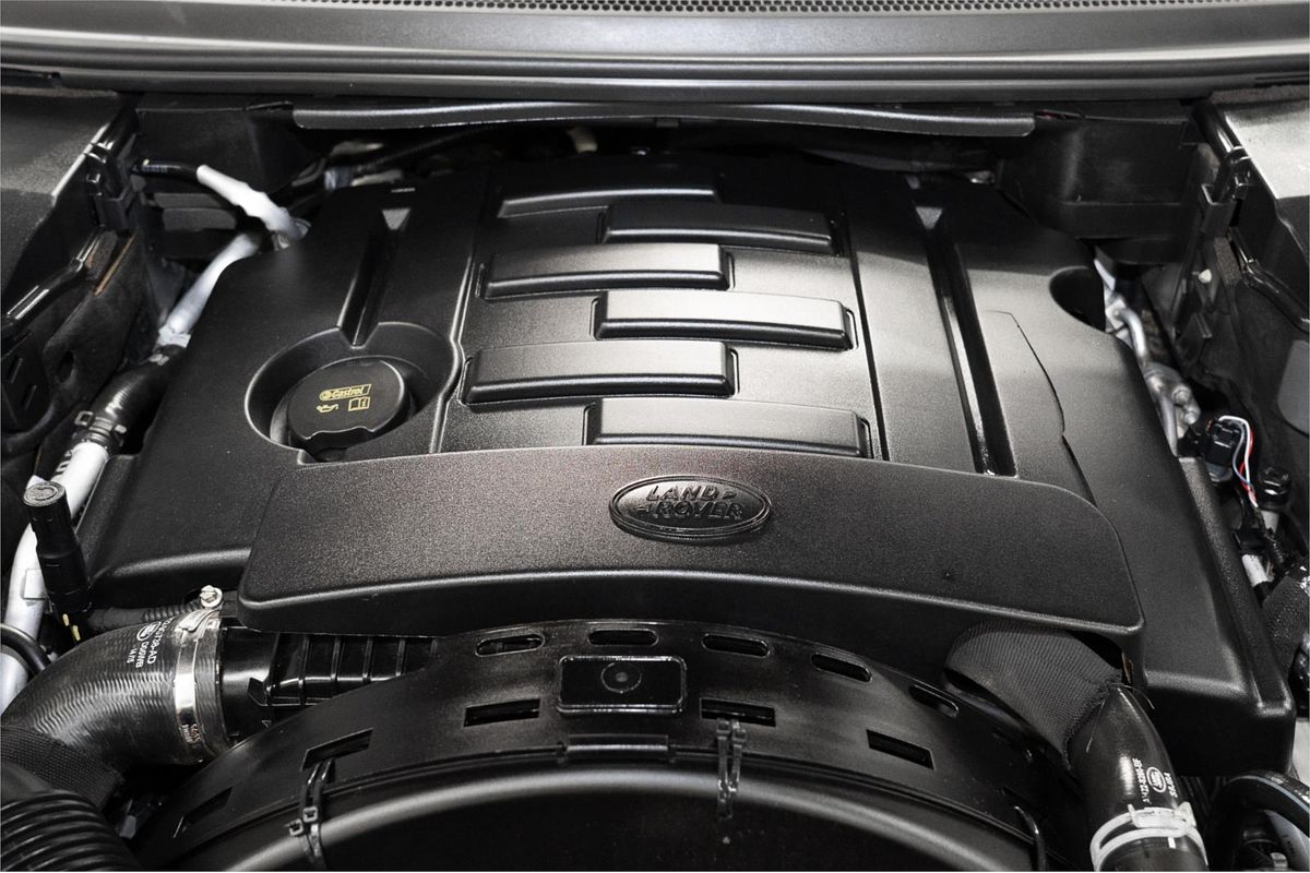 2015 Land Rover Discovery SDV6 HSE Series 4